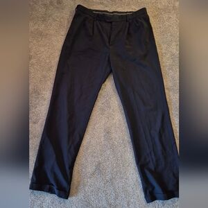 Men's Classic Straight-Leg Pants - Black